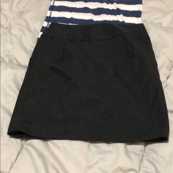 Loft sz 0 black tulip style skirt with pockets - Picture 3 of 6
